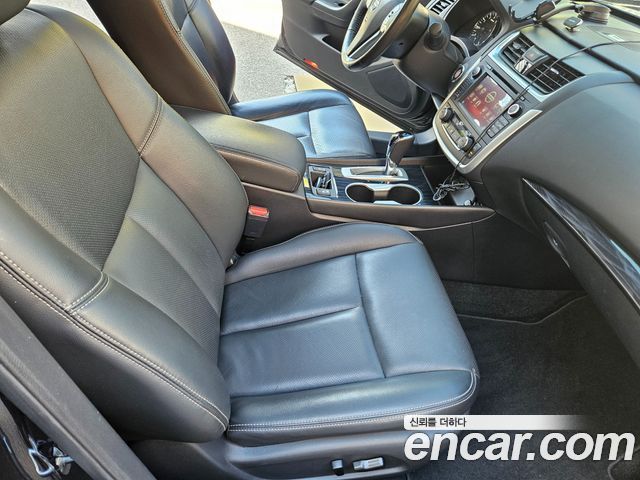 Nissan Altima 2017 — photo 13