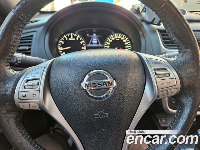Nissan Altima 2017 — photo 15