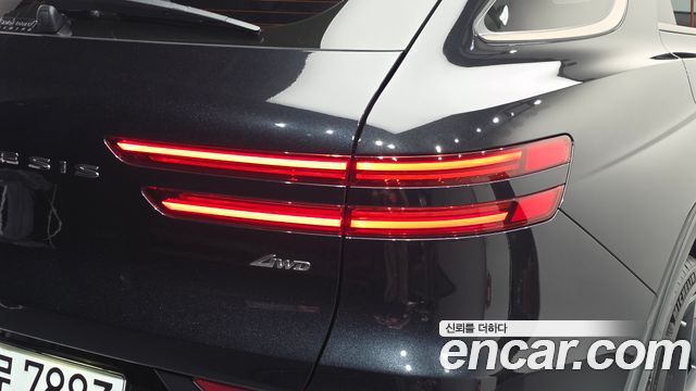 Genesis GV70 2025 — photo 9