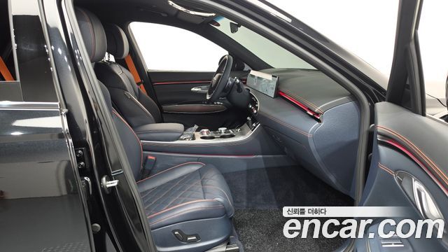 Genesis GV70 2025 — photo 16