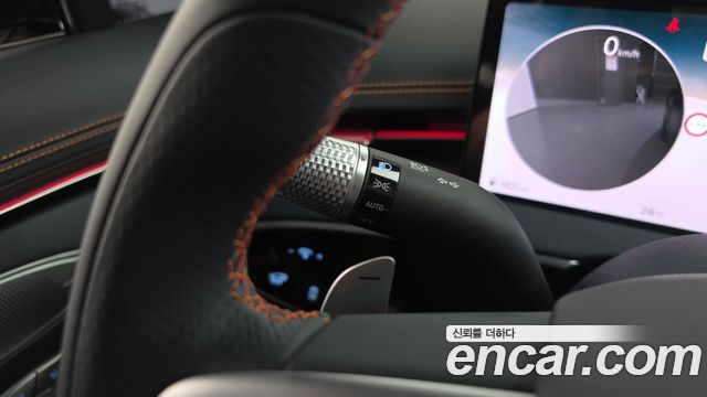 Genesis GV70 2025 — photo 29