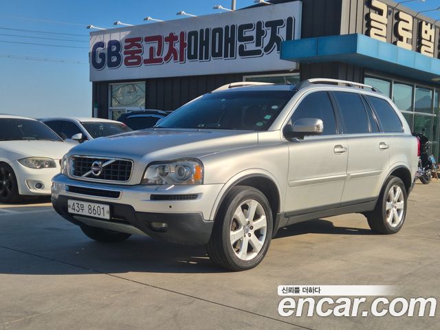Volvo XC90 2011 — photo 1