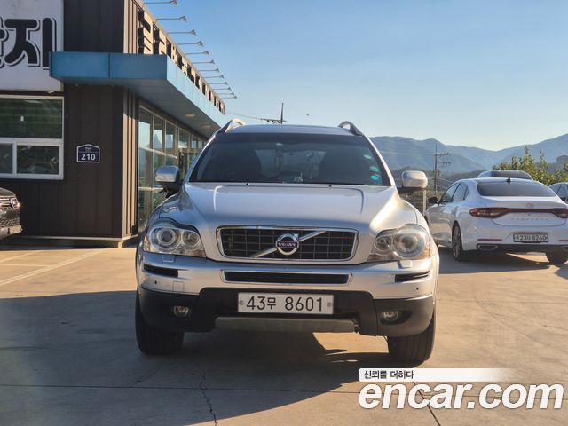 Volvo XC90 2011 — photo 2