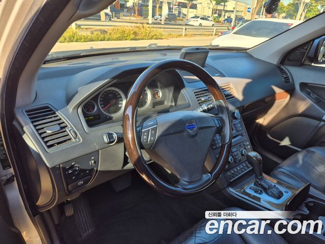 Volvo XC90 2011 — photo 13