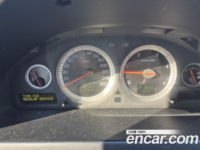 Volvo XC90 2011 — photo 15