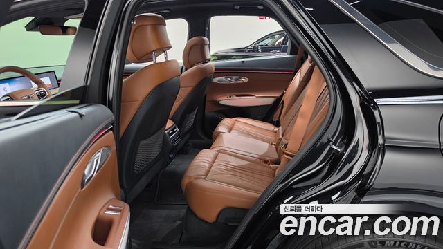 Genesis GV70 2025 — photo 17