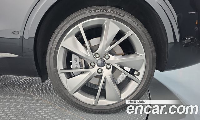 Genesis GV70 2025 — photo 7