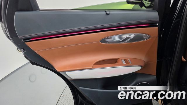 Genesis GV70 2025 — photo 15