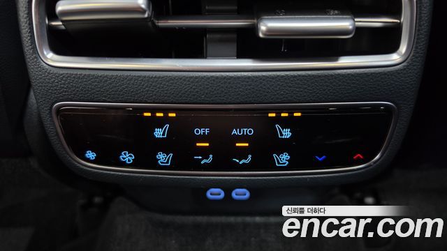 Genesis GV70 2025 — photo 29