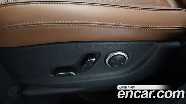 Genesis GV70 2025 — photo 31
