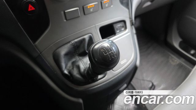 Hyundai Starex 2014 — photo 9