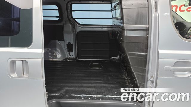 Hyundai Starex 2014 — photo 12