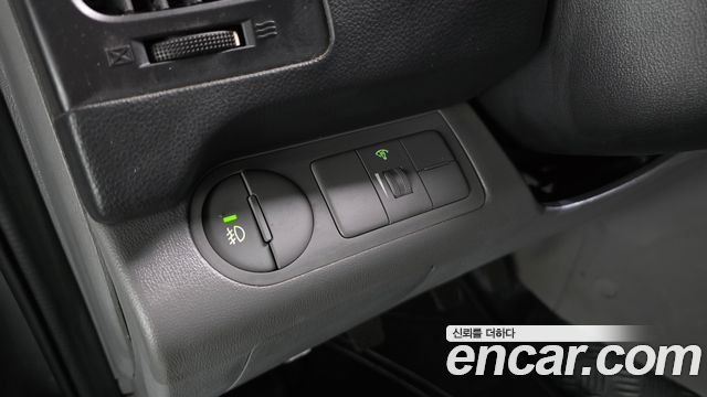 Hyundai Starex 2014 — photo 18