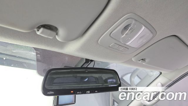 Hyundai Starex 2014 — photo 19