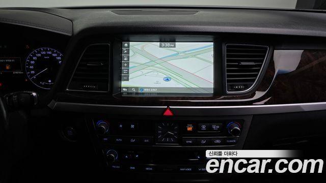 Hyundai Genesis 2016 — photo 14