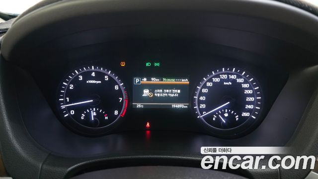 Genesis G80 2017 — photo 8