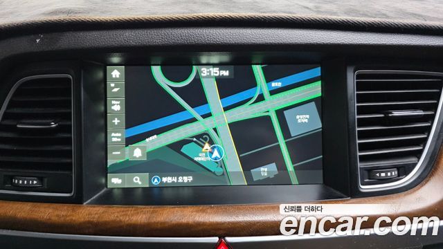 Genesis G80 2017 — photo 14