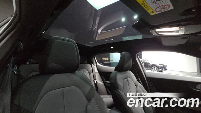 Polestar Polestar 2 2022 — photo 19