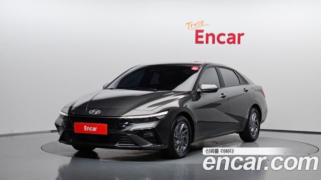 Hyundai AVANTE 2024 — photo 1