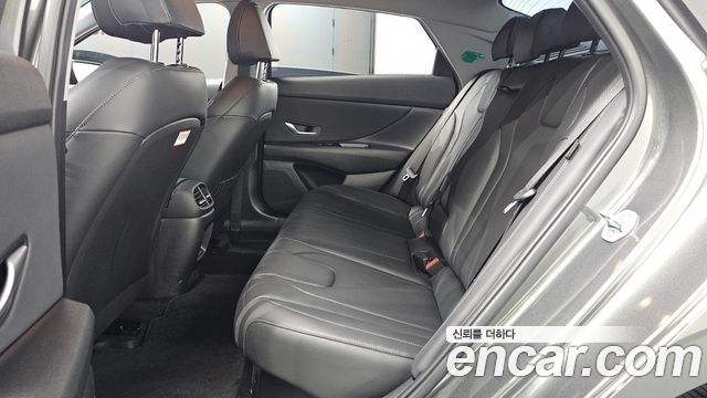 Hyundai AVANTE 2024 — photo 11