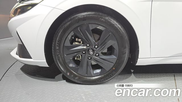 Hyundai AVANTE 2023 — photo 5