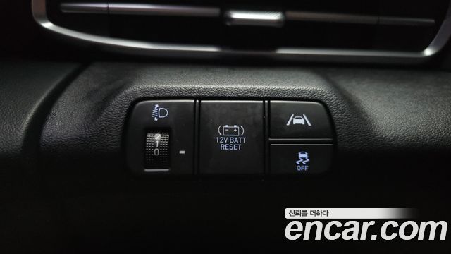 Hyundai AVANTE 2023 — photo 19