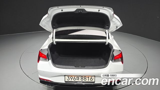 Hyundai AVANTE 2023 — photo 20