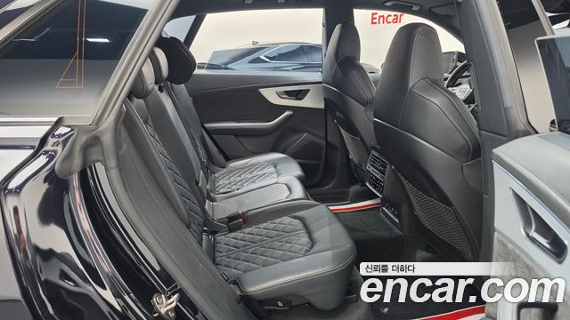 Audi Q8 2021 — photo 17