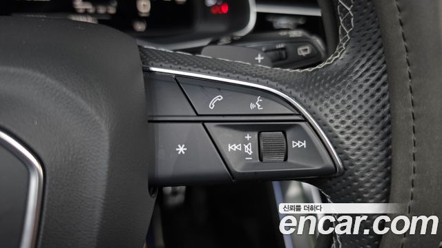 Audi Q8 2021 — photo 21