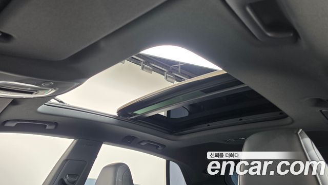 Audi Q8 2021 — photo 22