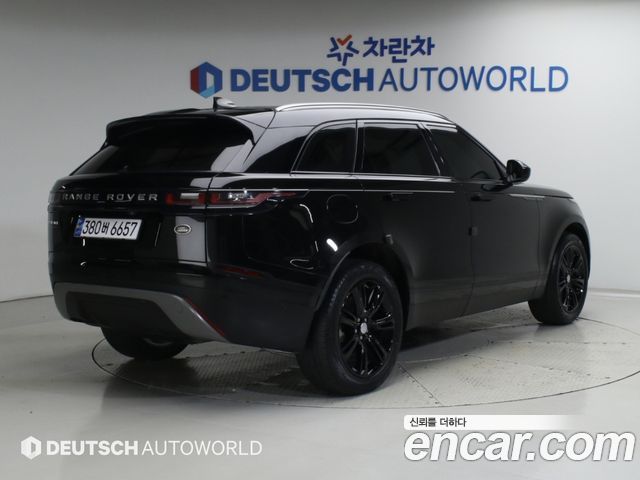 Land Rover Range Rover Velar 2019 — photo 2