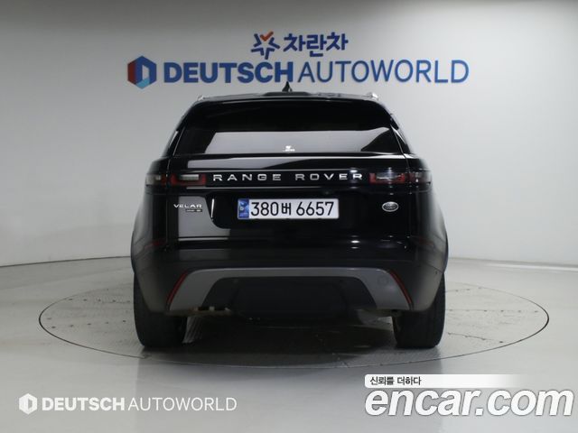 Land Rover Range Rover Velar 2019 — photo 4