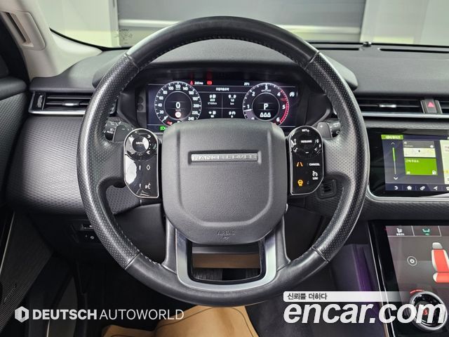 Land Rover Range Rover Velar 2019 — photo 13