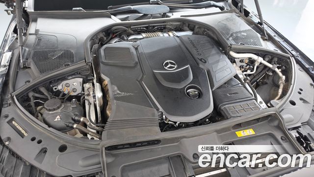 Mercedes-Benz S-Class 2022 — photo 6