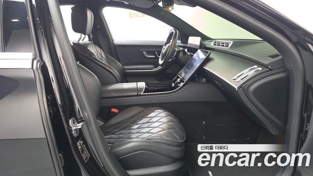 Mercedes-Benz S-Class 2022 — photo 11
