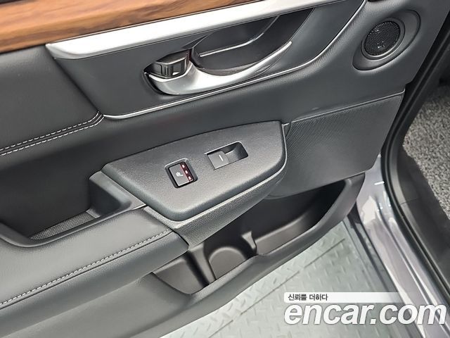 Honda CR-V 2021 — photo 13