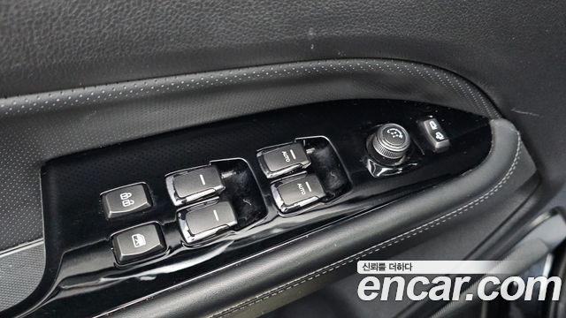 KG Mobility Rexton 2020 — photo 28