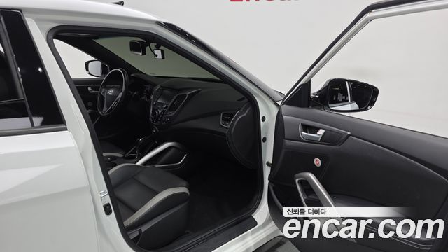Hyundai Veloster 2017 — photo 11