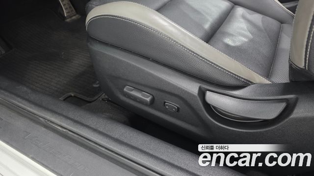 Hyundai Veloster 2017 — photo 17