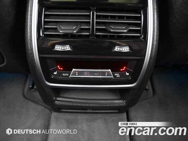 BMW X5 2019 — photo 17
