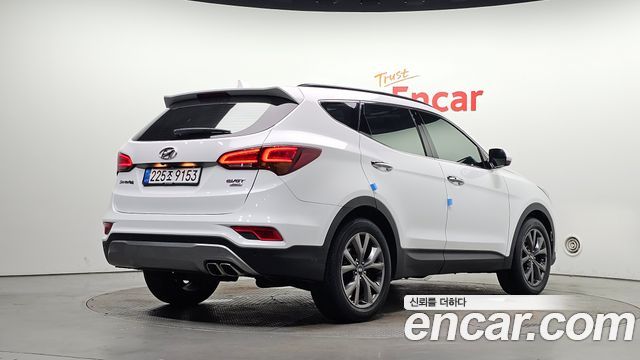 Hyundai Santafe 2016 — photo 2
