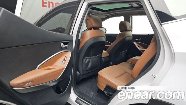 Hyundai Santafe 2016 — photo 11