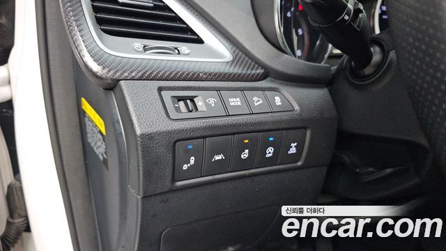 Hyundai Santafe 2016 — photo 13