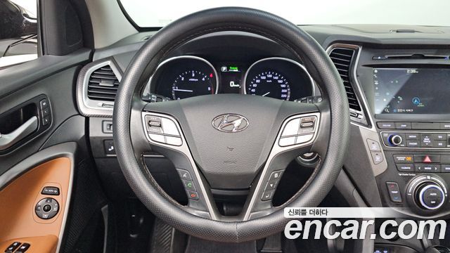Hyundai Santafe 2016 — photo 14