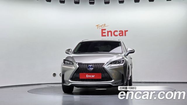 Lexus NX 2017 — photo 3