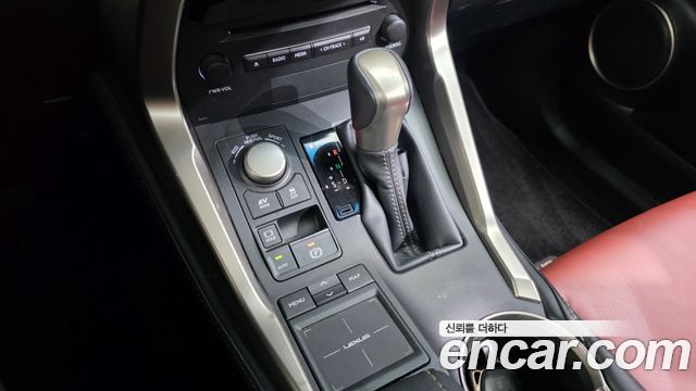 Lexus NX 2017 — photo 9