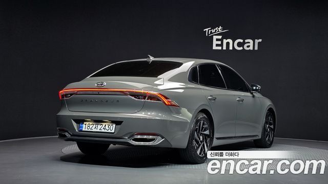 Hyundai Grandeur 2022 — photo 2