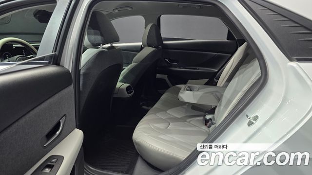Hyundai AVANTE 2021 — photo 18