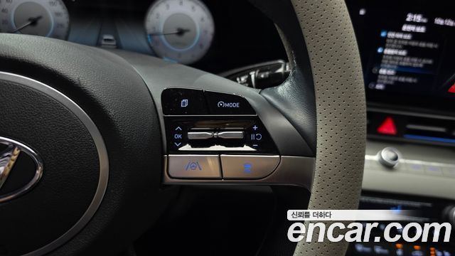 Hyundai AVANTE 2021 — photo 32