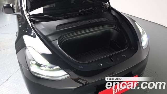 Tesla Model Y 2024 — photo 6